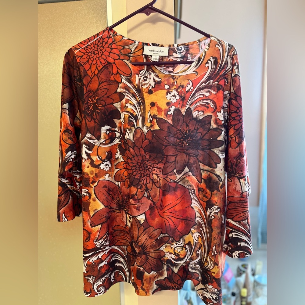 HP 💙 Breckenridge Floral Blouse - Red and Orange size 1X NWOT